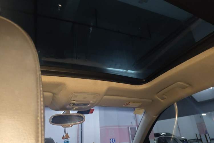 Used Audi Q3 2015 35 TFSI Ambition Edition Headliner
