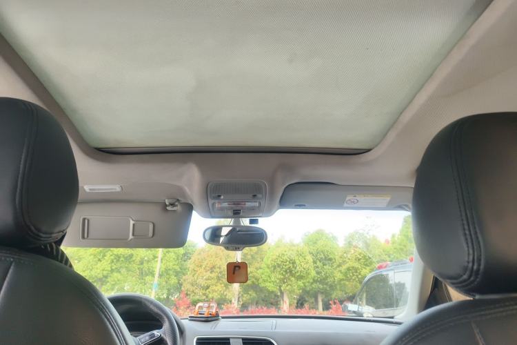 Used Audi Q3 2015 30 TFSI Ambition Edition Headliner