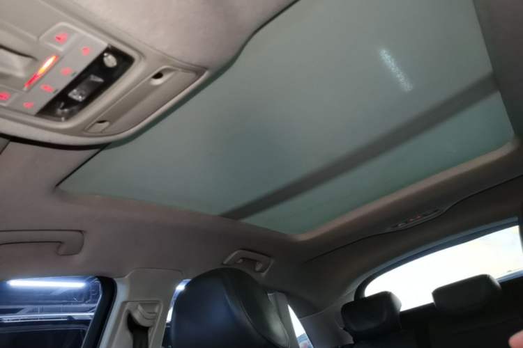Used Audi Q3 2015 35 TFSI quattro Technology Edition Headliner
