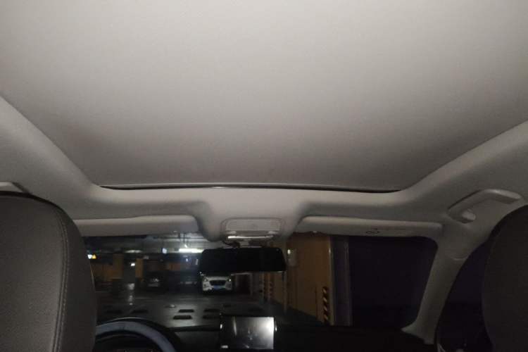 Used Audi Q3 2015 35 TFSI Comfort Model Headliner
