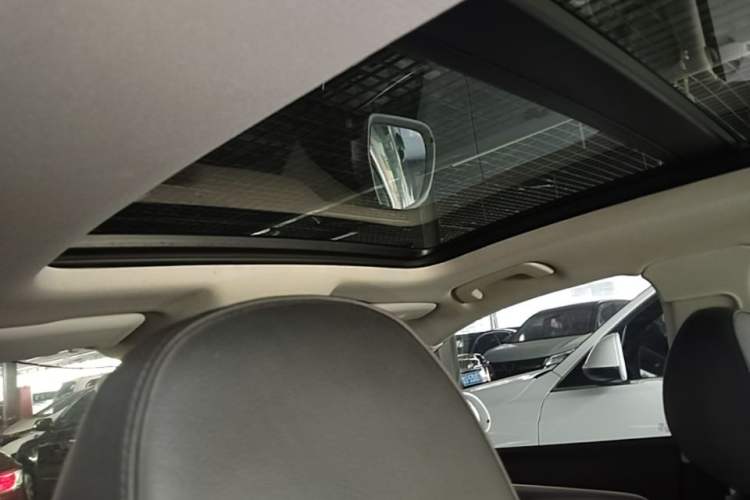 Used Audi Q3 2015 35 TFSI quattro Technology Edition Headliner