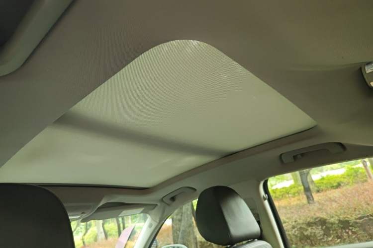 Used Audi Q3 2015 30 TFSI Comfort Model Headliner