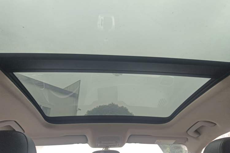 Used Audi Q3 2015 35 TFSI quattro Millionth Anniversary Edition Headliner