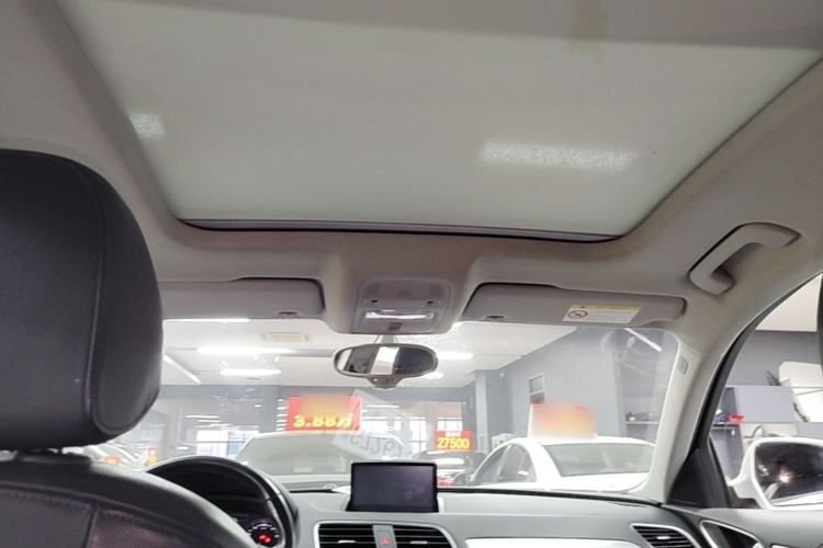Used Audi Q3 2015 30 TFSI Comfort Model Headliner