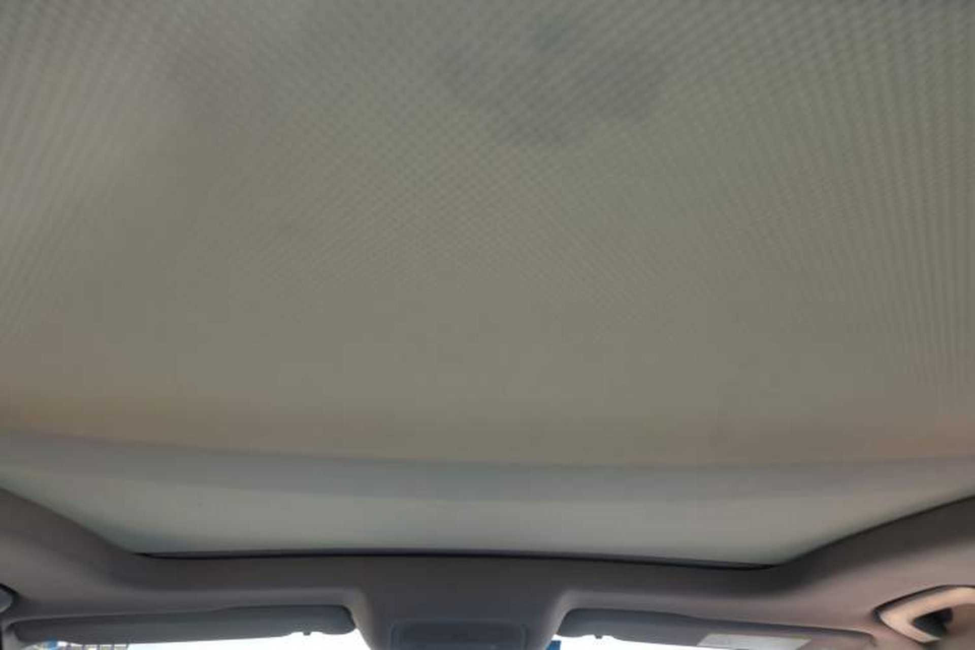 Used Audi Q3 2015 30 TFSI Comfort Model Headliner