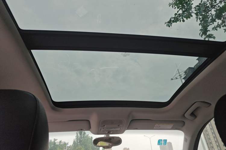 Used Audi Q3 2015 35 TFSI Ambition Edition Headliner