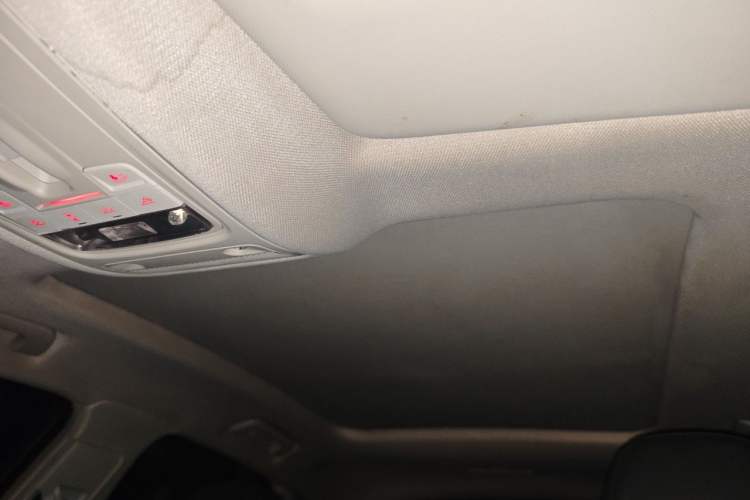 Used Audi Q3 2015 35 TFSI quattro Technology Edition Headliner