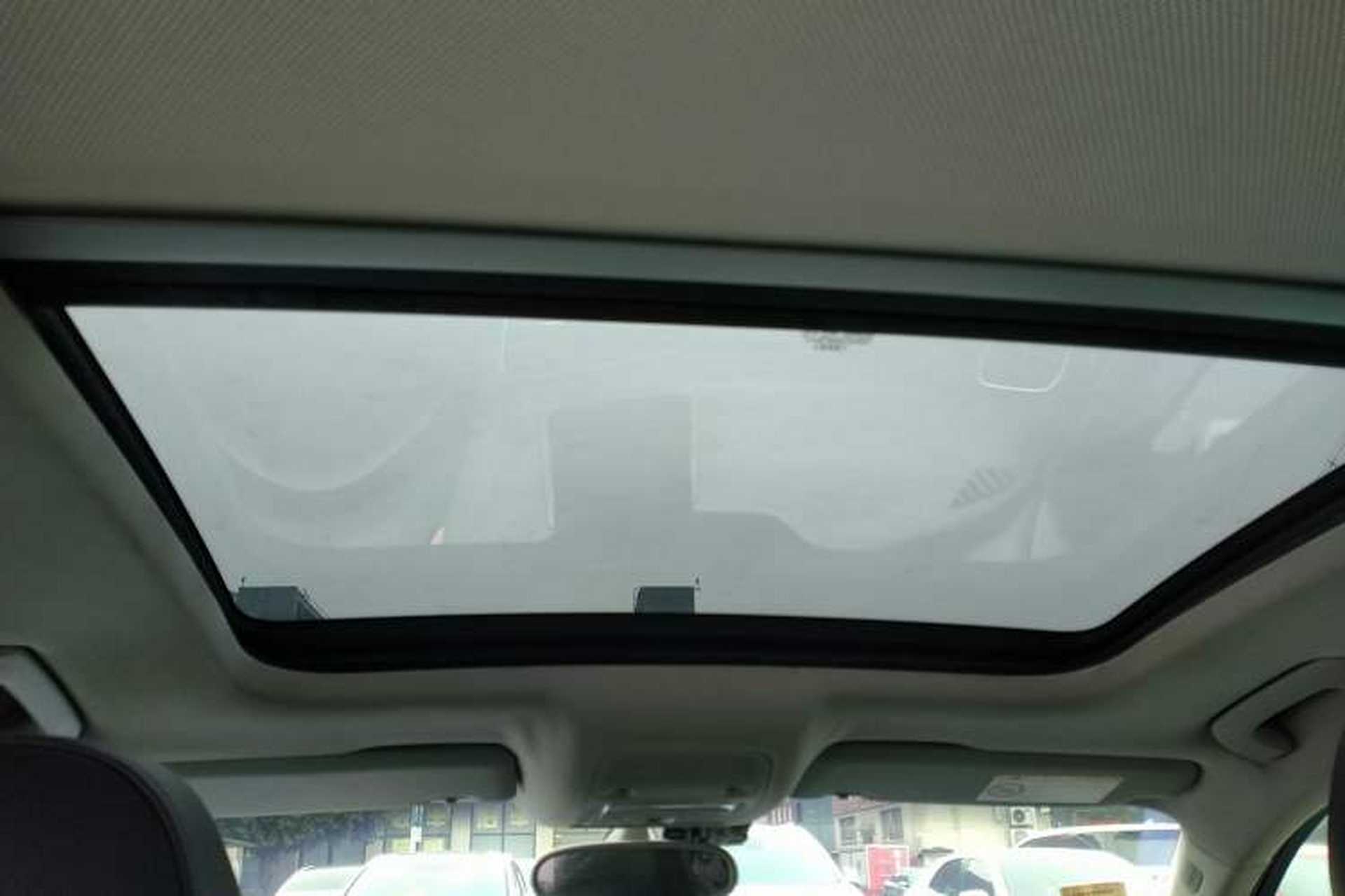Used Audi Q3 2015 35 TFSI Comfort Model Headliner