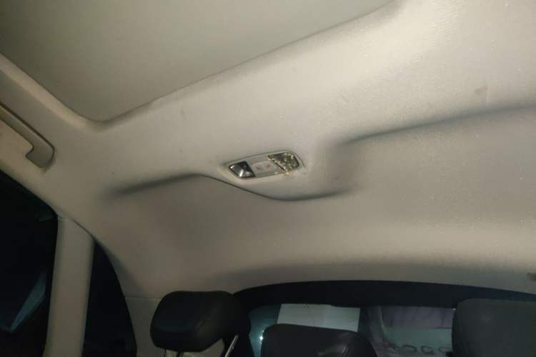 Used Audi Q3 2015 35 TFSI Comfort Model Headliner