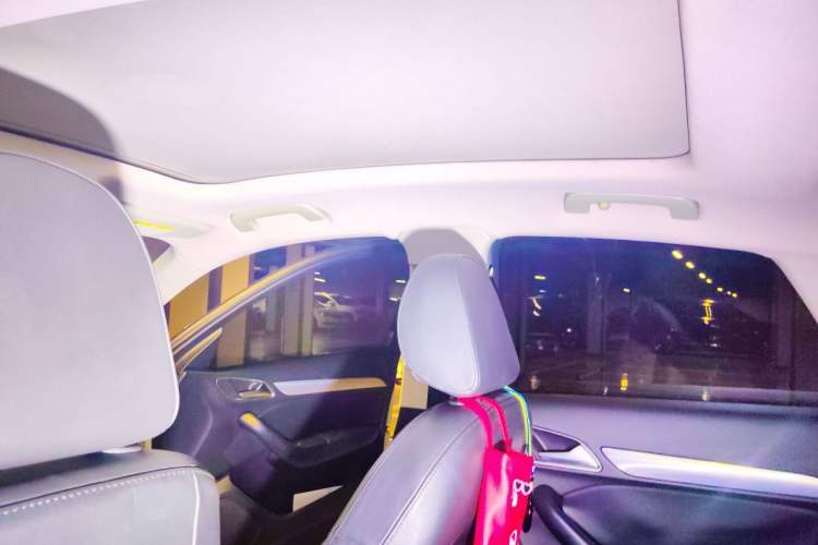 Used Audi Q3 2015 30 TFSI Comfort Model Headliner