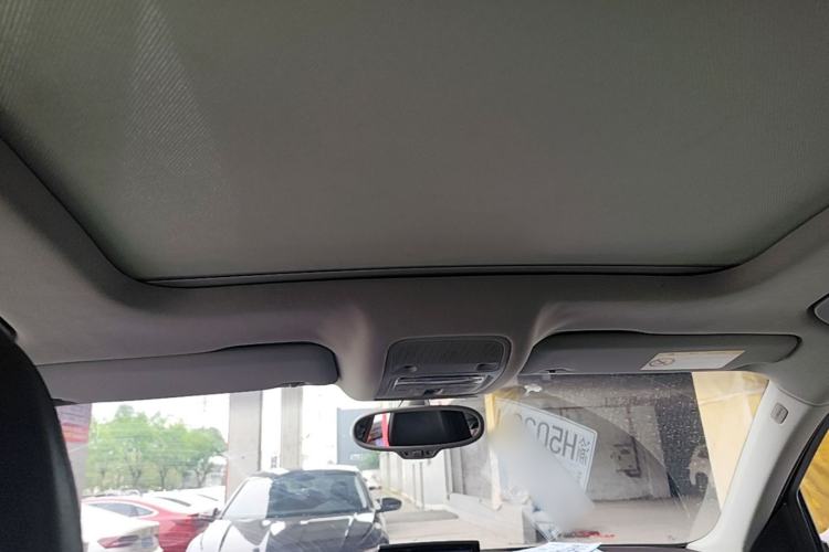 Used Audi Q3 2015 35 TFSI Comfort Model Headliner