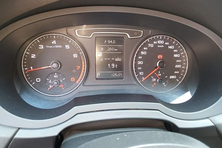Used Audi Q3 2015 35 TFSI Ambition Edition Instrument Cluster