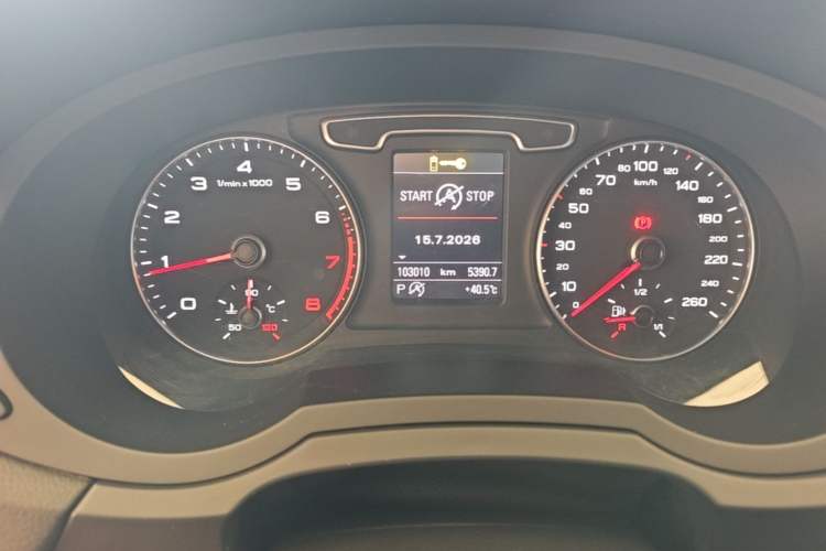 Used Audi Q3 2015 35 TFSI quattro Technology Edition Instrument Cluster