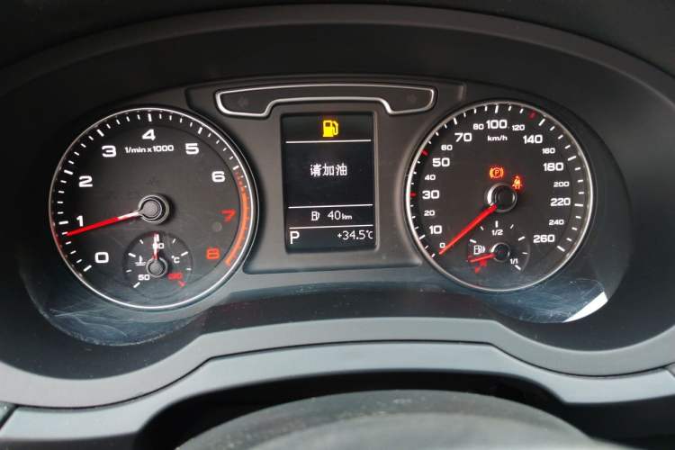 Used Audi Q3 2015 35 TFSI Comfort Model Instrument Cluster