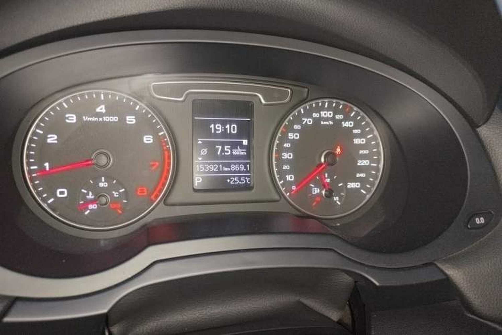 Used Audi Q3 2015 35 TFSI Comfort Model Instrument Cluster