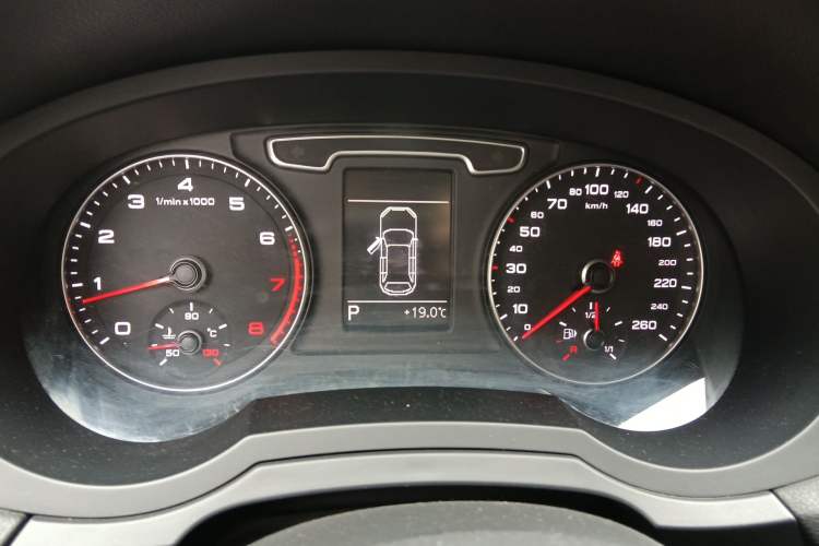 Used Audi Q3 2015 30 TFSI Ambition Edition Instrument Cluster