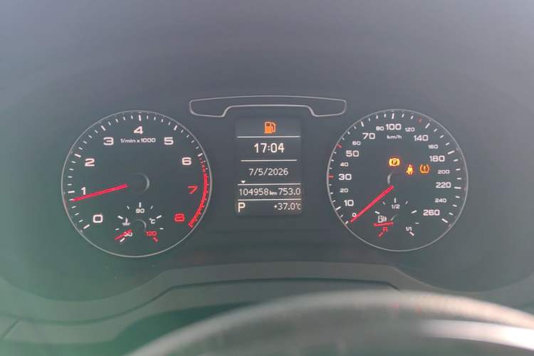 Used Audi Q3 2015 35 TFSI Comfort Model Instrument Cluster