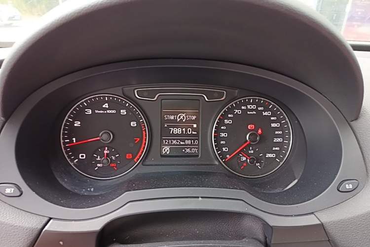 Used Audi Q3 2015 30 TFSI Ambition Edition Instrument Cluster