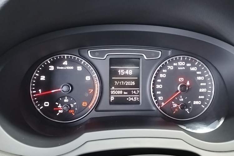 Used Audi Q3 2015 35 TFSI Comfort Model Instrument Cluster