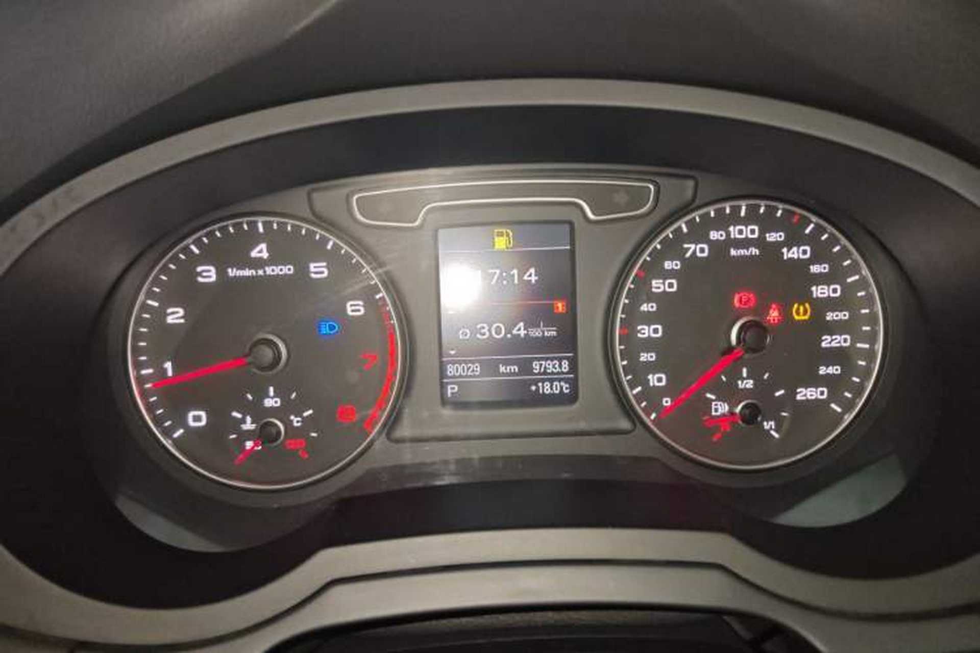 Used Audi Q3 2015 35 TFSI quattro Technology Edition Instrument Cluster