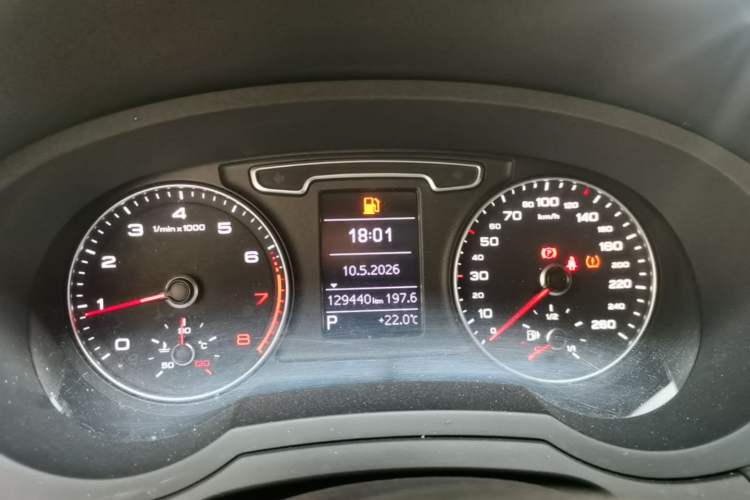 Used Audi Q3 2015 35 TFSI Comfort Model Instrument Cluster