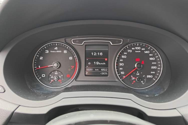 Used Audi Q3 2015 35 TFSI quattro Millionth Anniversary Edition Instrument Cluster