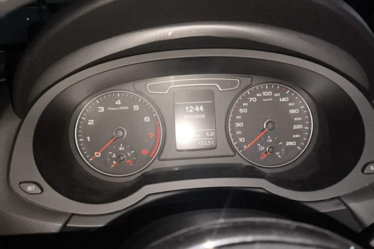 Used Audi Q3 2015 35 TFSI Ambition Edition Instrument Cluster