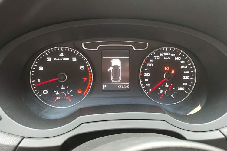Used Audi Q3 2015 30 TFSI Comfort Model Instrument Cluster