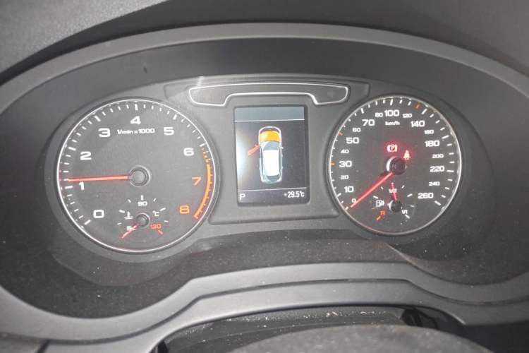 Used Audi Q3 2015 35 TFSI quattro Technology Edition Instrument Cluster