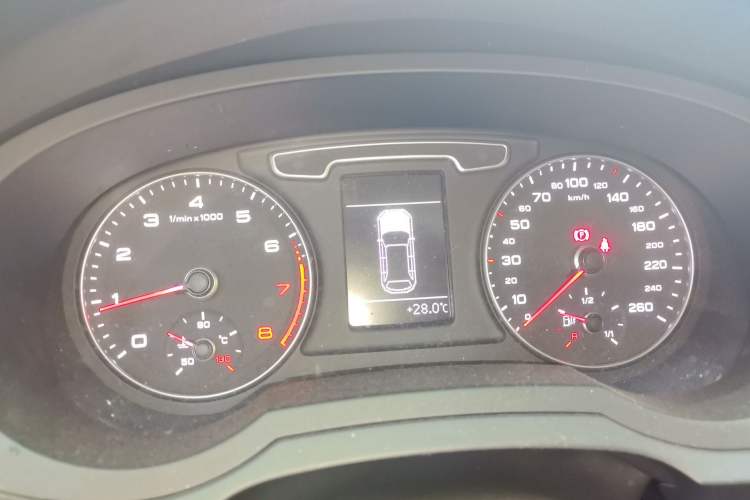 Used Audi Q3 2015 35 TFSI Comfort Model Instrument Cluster