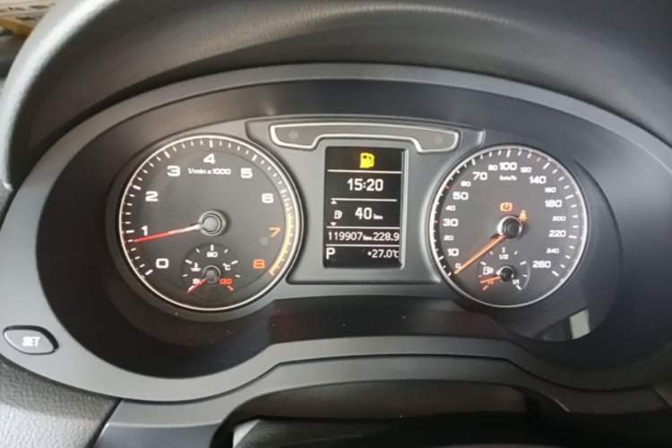 Used Audi Q3 2015 35 TFSI Comfort Model Instrument Cluster