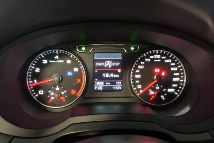 Used Audi Q3 2015 35 TFSI quattro Technology Edition Instrument Cluster