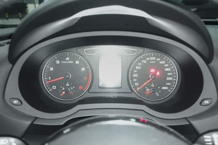 Used Audi Q3 2015 30 TFSI Comfort Model Instrument Cluster