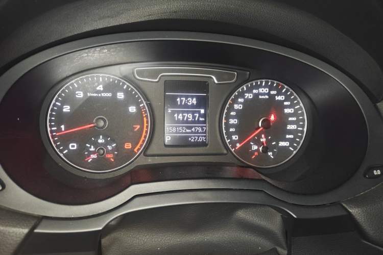 Used Audi Q3 2015 35 TFSI Ambition Edition Instrument Cluster