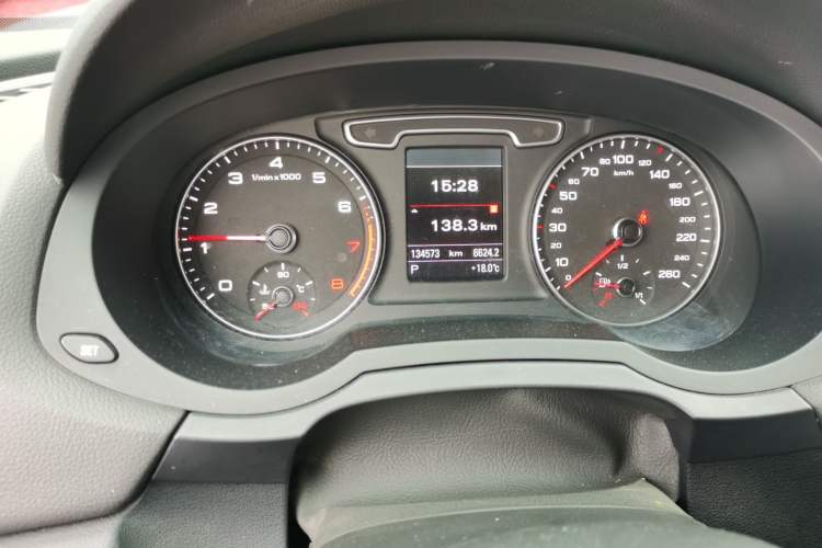 Used Audi Q3 2015 35 TFSI quattro Millionth Anniversary Edition Instrument Cluster