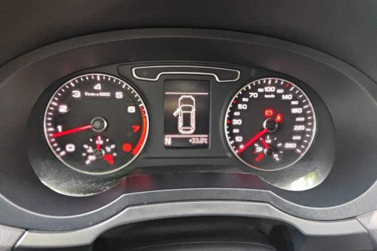 Used Audi Q3 2015 30 TFSI Comfort Model Instrument Cluster