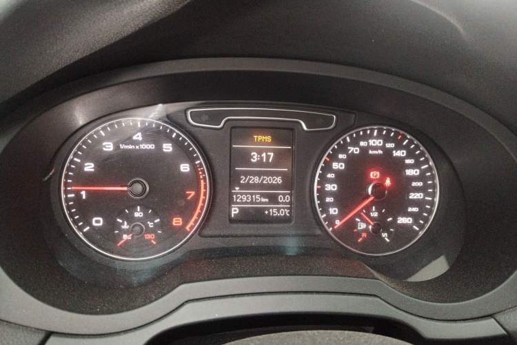 Used Audi Q3 2015 35 TFSI Ambition Edition Instrument Cluster