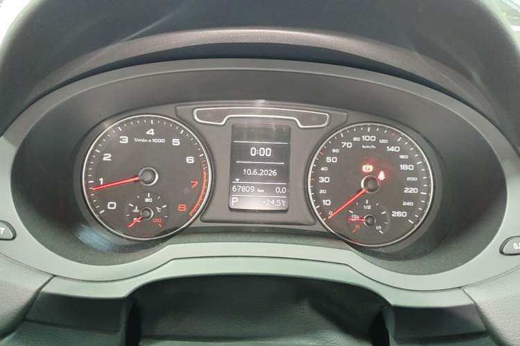 Used Audi Q3 2015 30 TFSI Comfort Model Instrument Cluster
