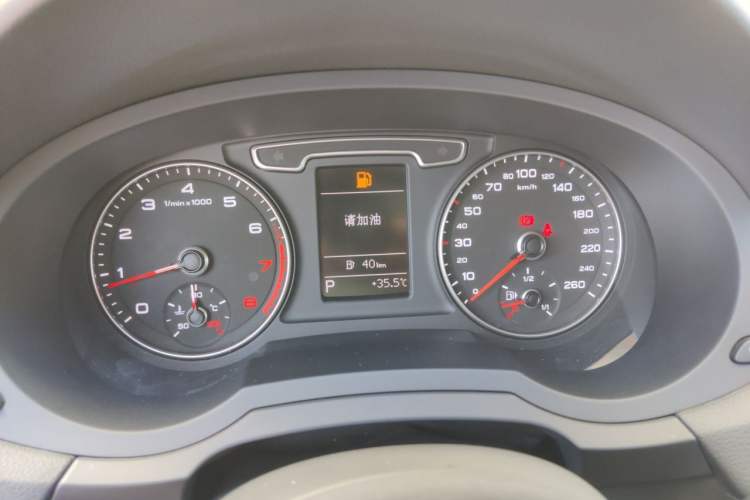 Used Audi Q3 2015 35 TFSI Comfort Model Instrument Cluster