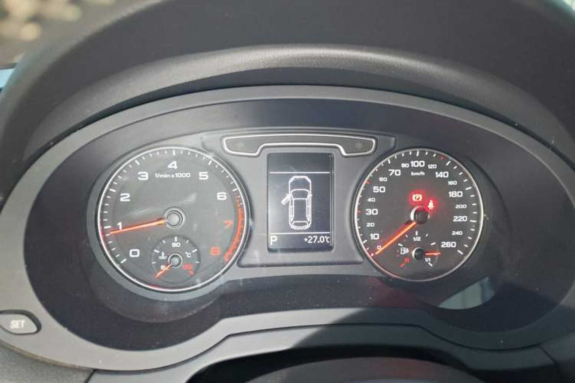 Used Audi Q3 2015 35 TFSI Comfort Model Instrument Cluster