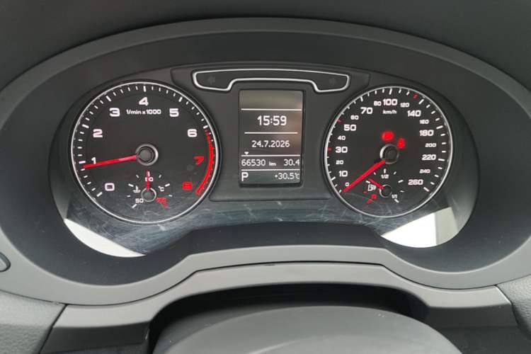 Used Audi Q3 2015 30 TFSI Ambition Edition Instrument Cluster