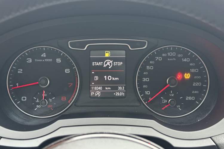Used Audi Q3 2015 35 TFSI quattro Millionth Anniversary Edition Instrument Cluster