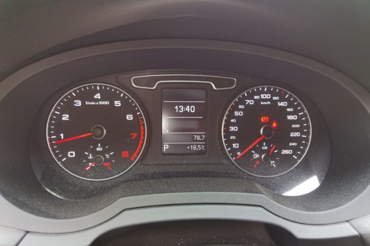 Used Audi Q3 2015 35 TFSI Comfort Model Instrument Cluster