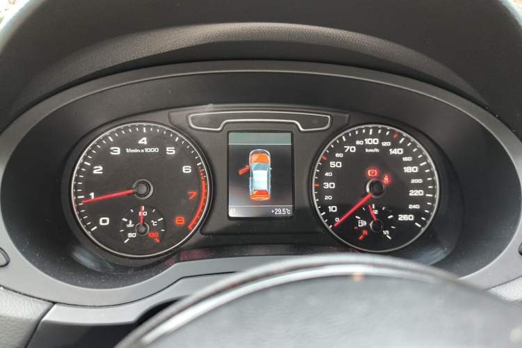 Used Audi Q3 2015 35 TFSI quattro Technology Edition Instrument Cluster