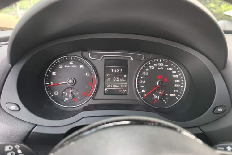 Used Audi Q3 2015 35 TFSI Comfort Model Instrument Cluster