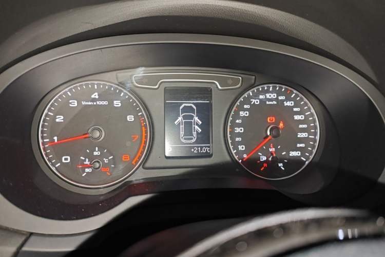 Used Audi Q3 2015 35 TFSI Millionth Anniversary Comfort Model Instrument Cluster