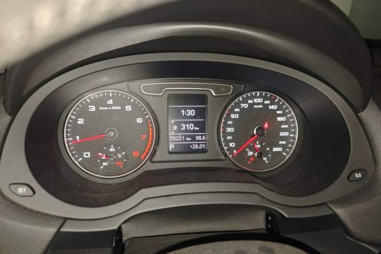 Used Audi Q3 2015 35 TFSI Comfort Model Instrument Cluster