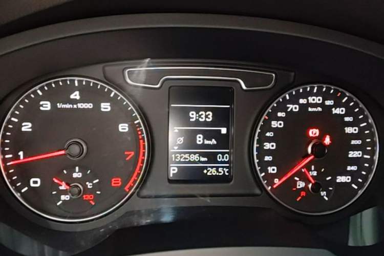 Used Audi Q3 2015 35 TFSI Comfort Model Instrument Cluster