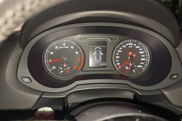 Used Audi Q3 2015 35 TFSI Ambition Edition Instrument Cluster