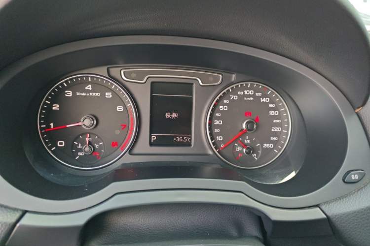Used Audi Q3 2015 30 TFSI Ambition Edition Instrument Cluster